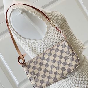 Pochette Accessories