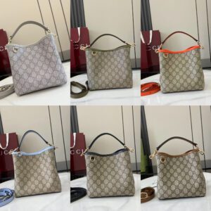 GG Emblem small bucket bag