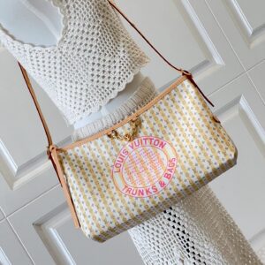 Carryall East West