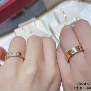 KDY22 Cartier CNC Wide Love Ring with Three Diamonds