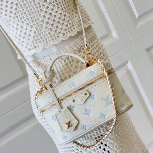 Vanity Chain Pouch