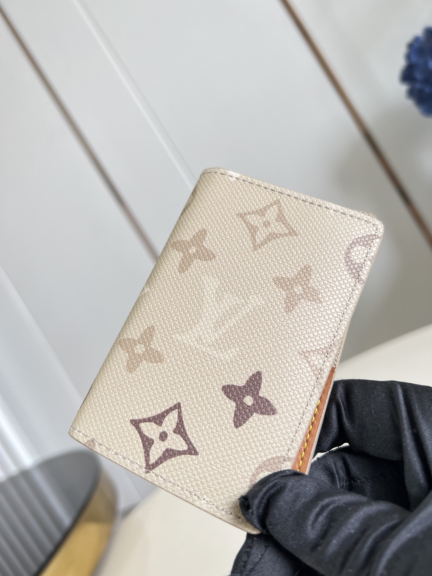 Wallets, Cardholders, and Key Cases - Image 2