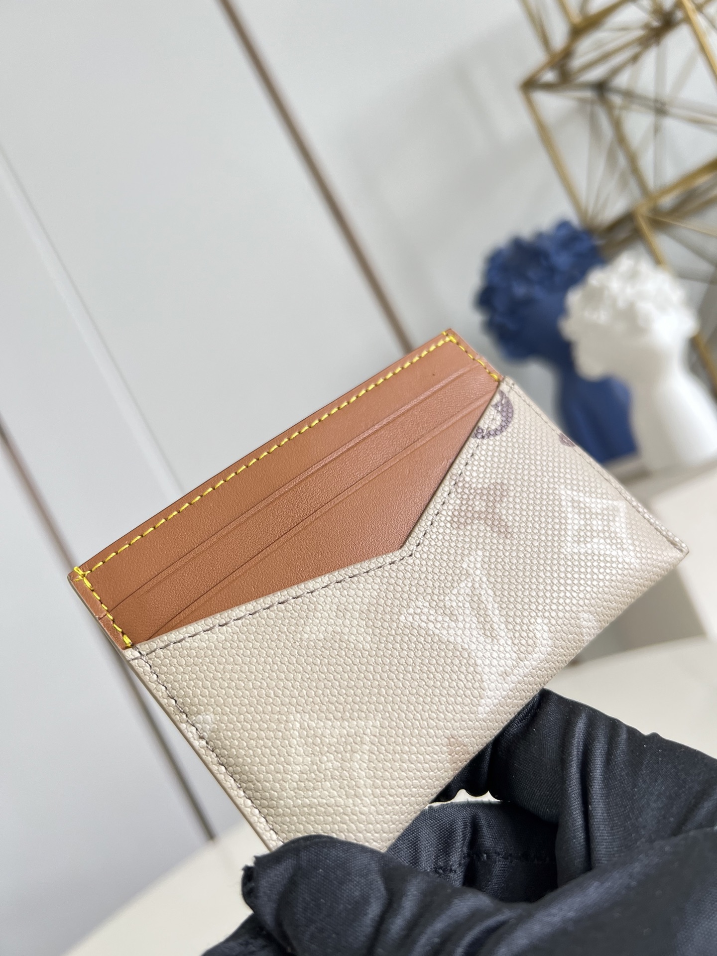Wallets, Cardholders, and Key Cases - Image 8