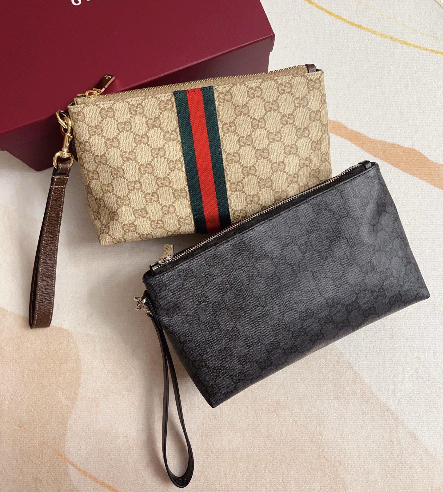 Essence Classic small pouch