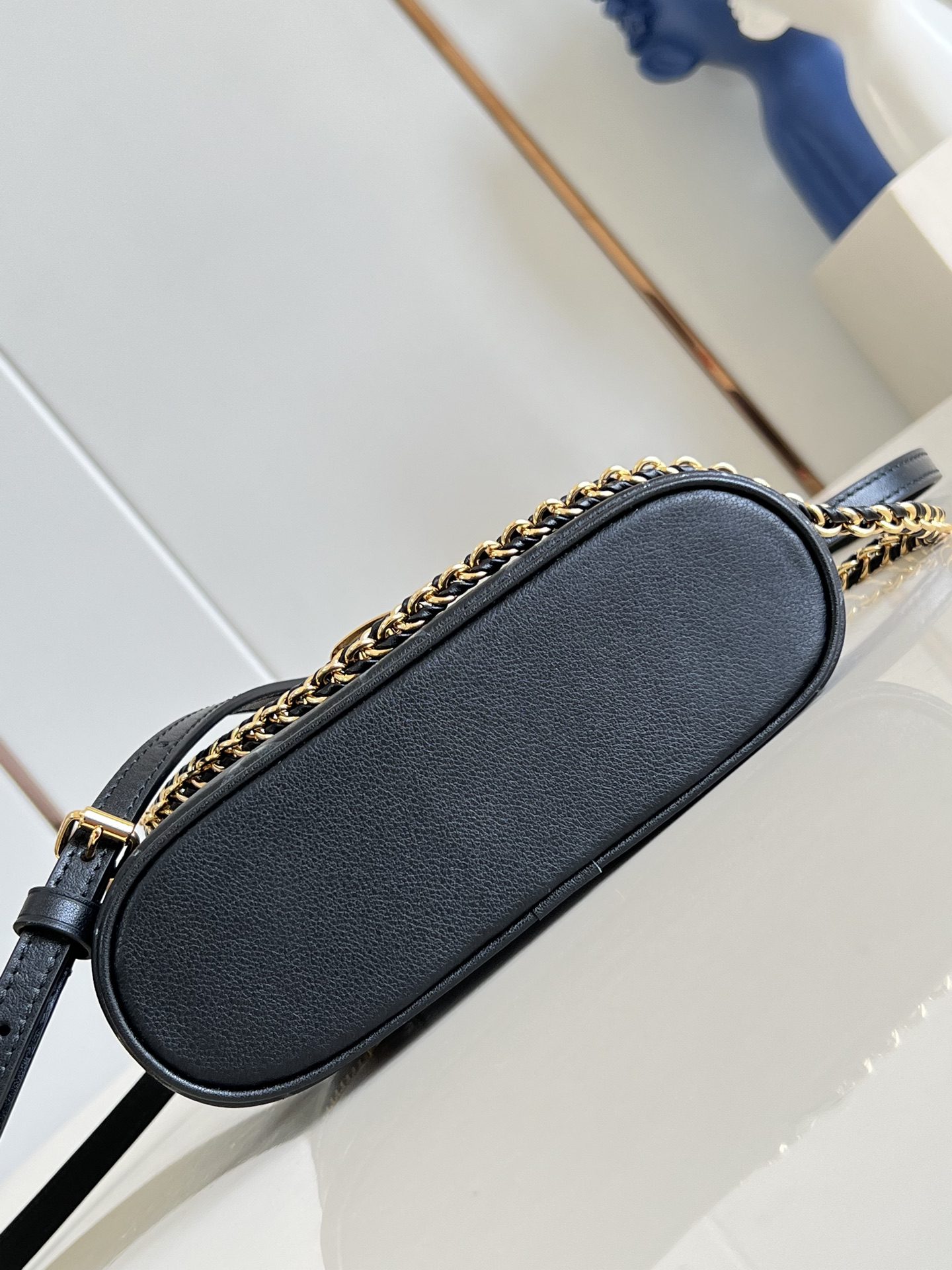 Vanity Chain Pouch - Image 6