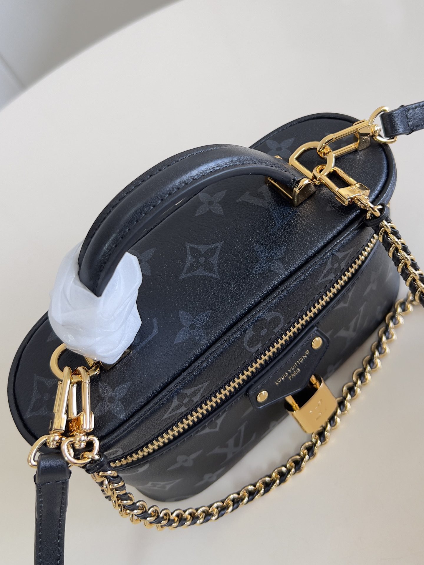 Vanity Chain Pouch - Image 4