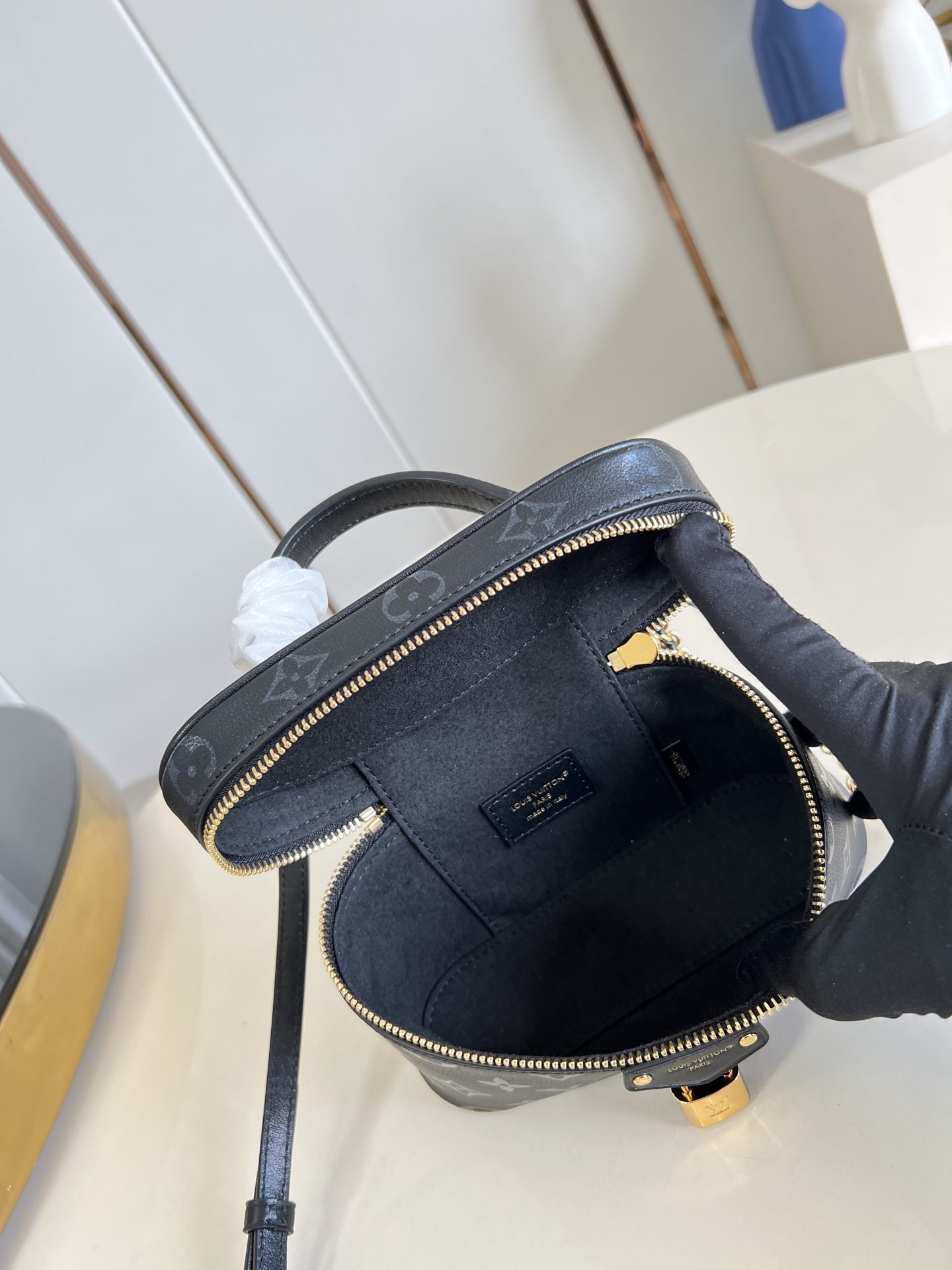 Vanity Chain Pouch - Image 7