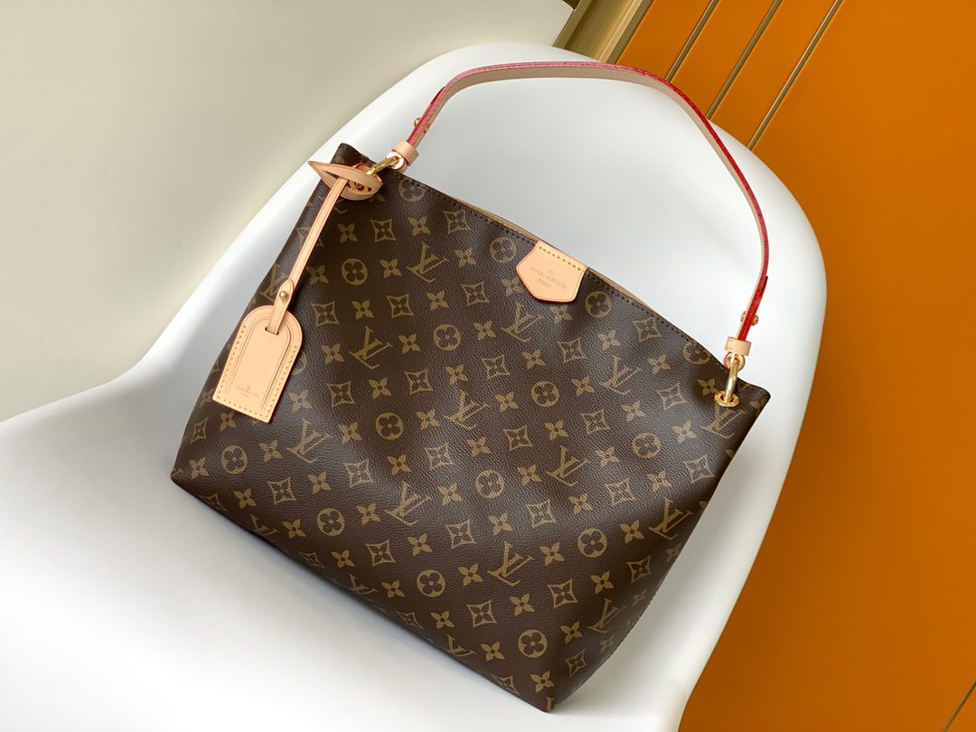 LV Graceful PM MM - Image 4