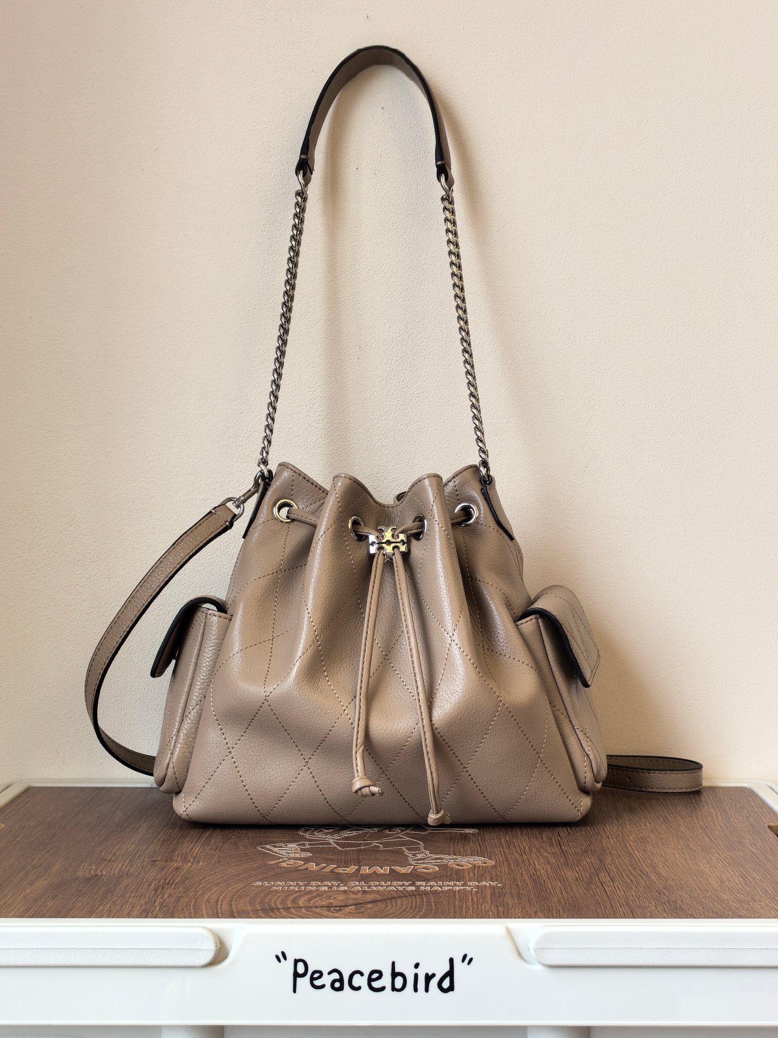 TB Charlie Quilted Drawstring Shoulder Bag - Image 4