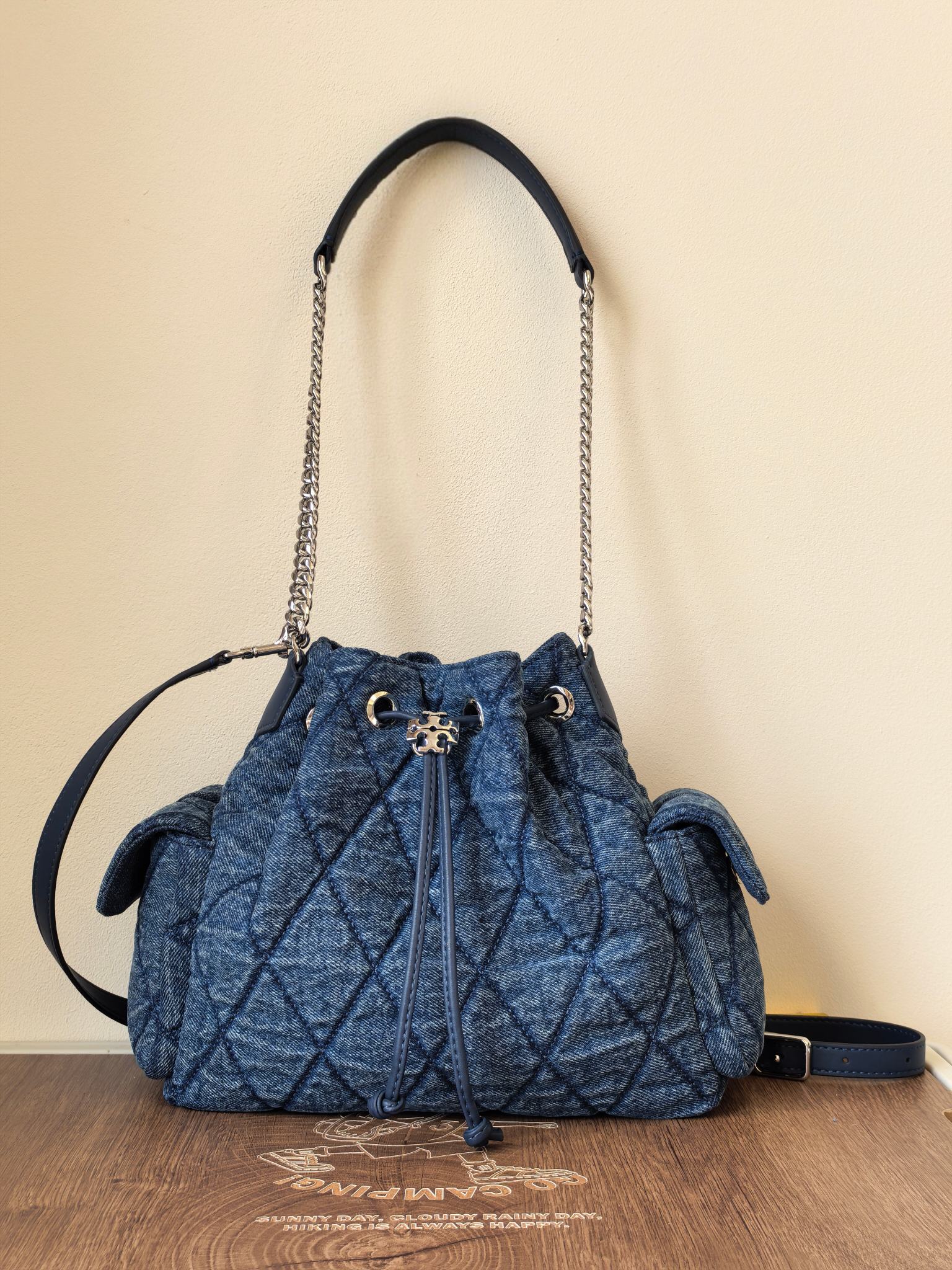 TB Charlie Quilted Drawstring Shoulder Bag - Image 6