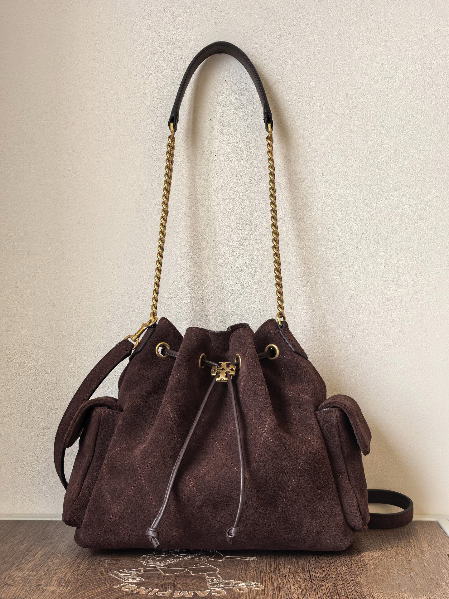 TB Charlie Quilted Drawstring Shoulder Bag - Image 9