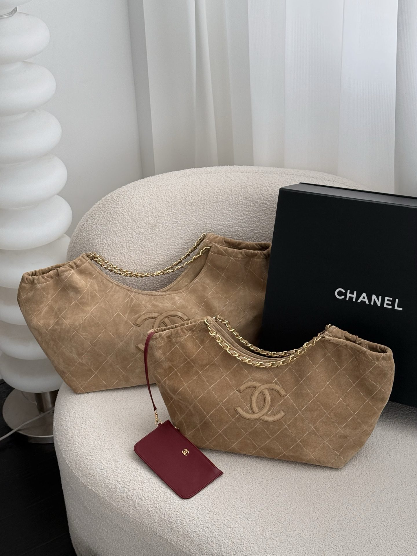 Chanel suede-effect calfskin and gold-tone metal - Image 2
