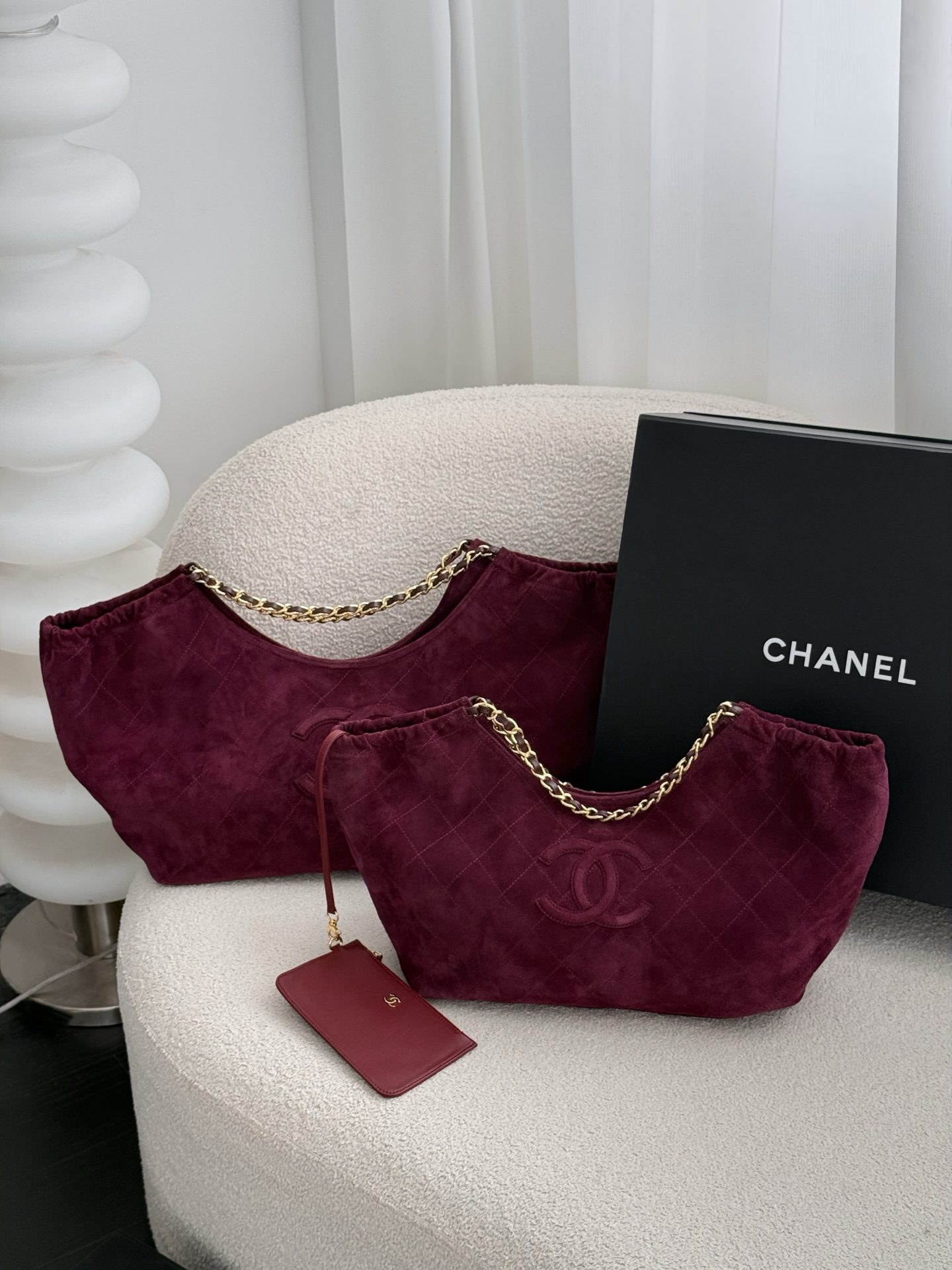 Chanel suede-effect calfskin and gold-tone metal - Image 7