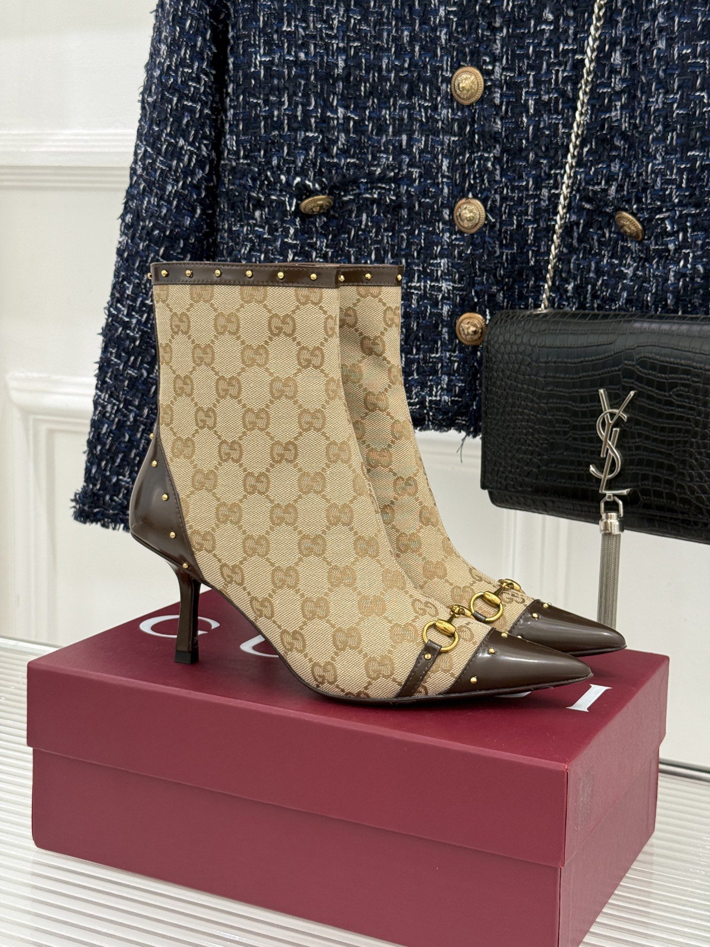 Gucci 26WF New Pointed-Toe Ankle Boots with Metal Heels - Image 2