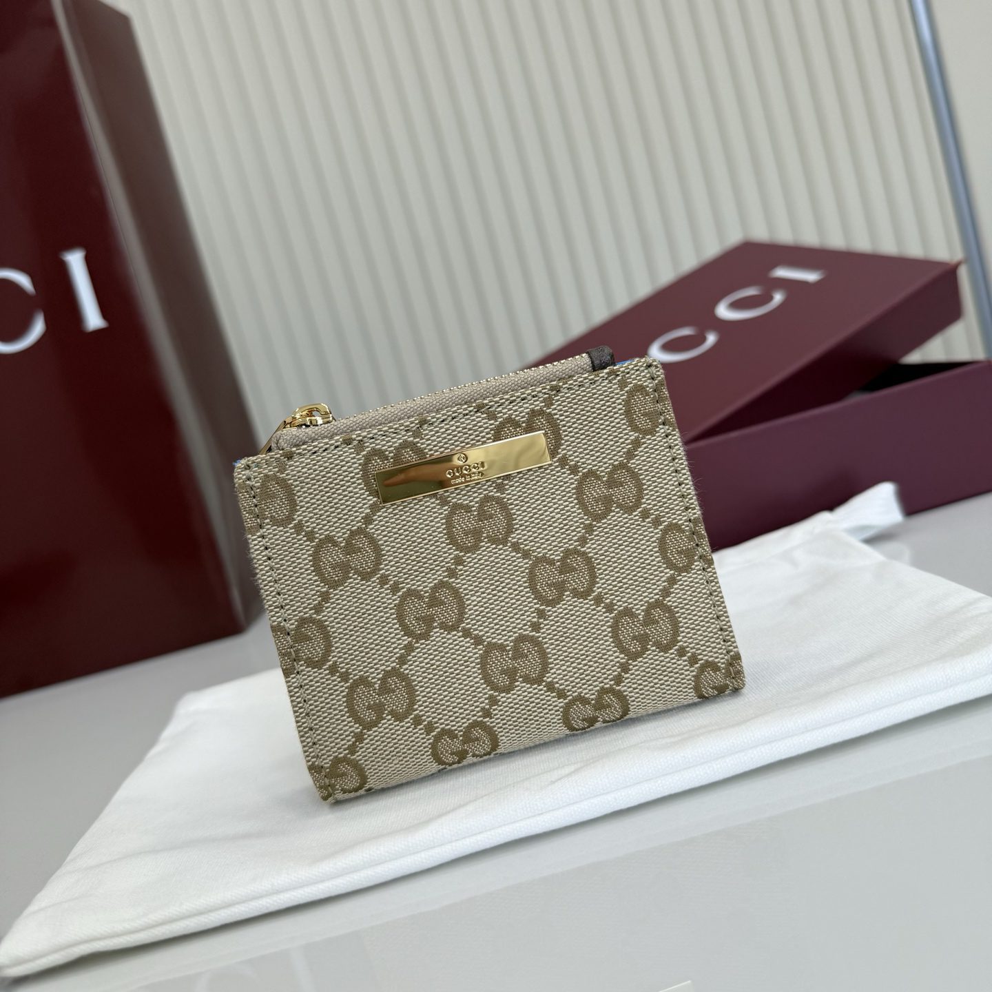Small wallet with Gucci plaque - Image 2