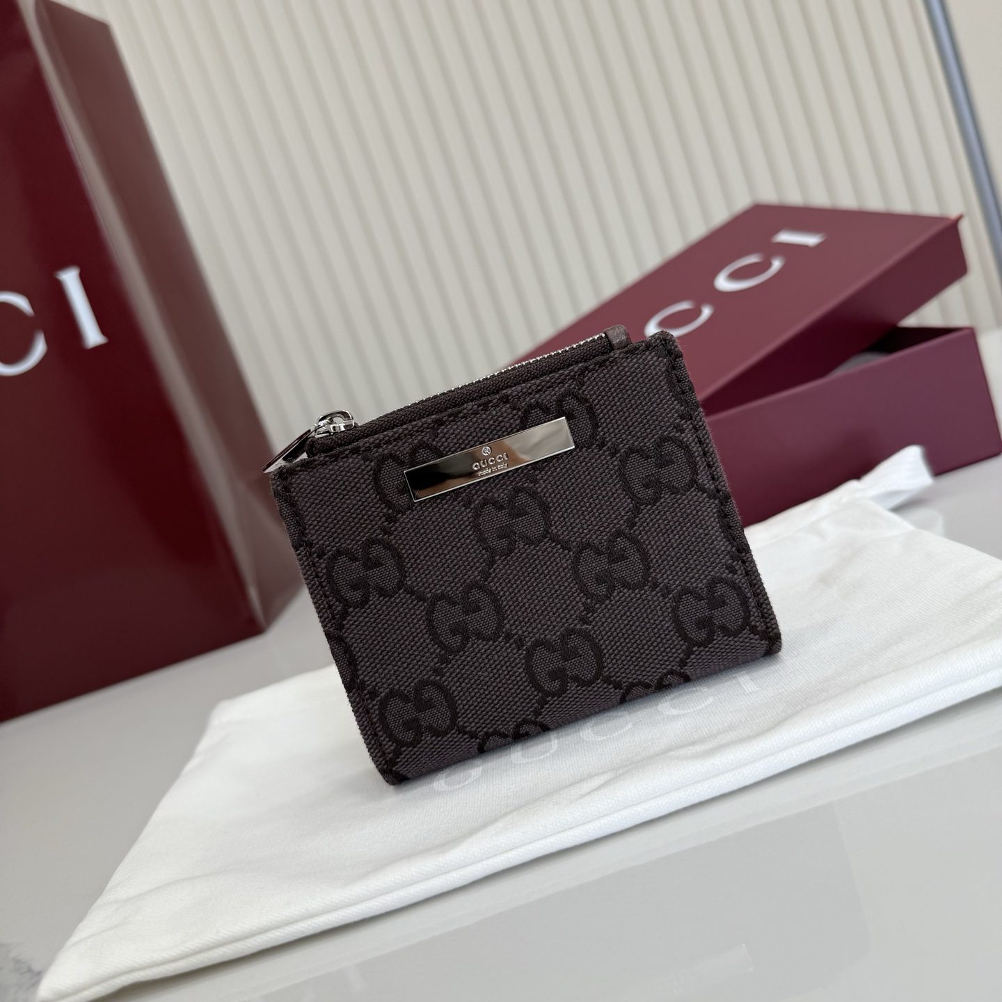 Small wallet with Gucci plaque - Image 4