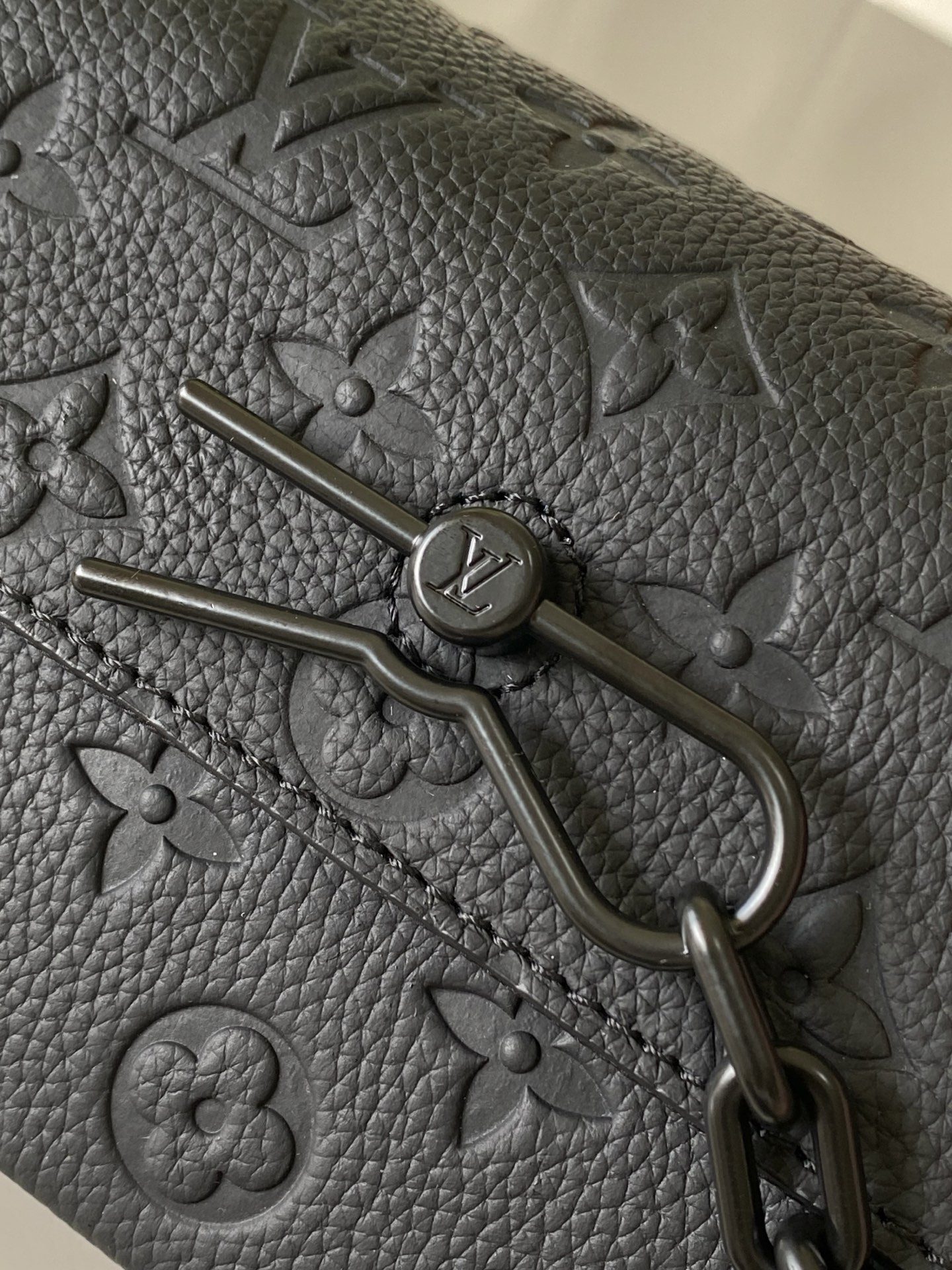 LV Steamer - Image 6