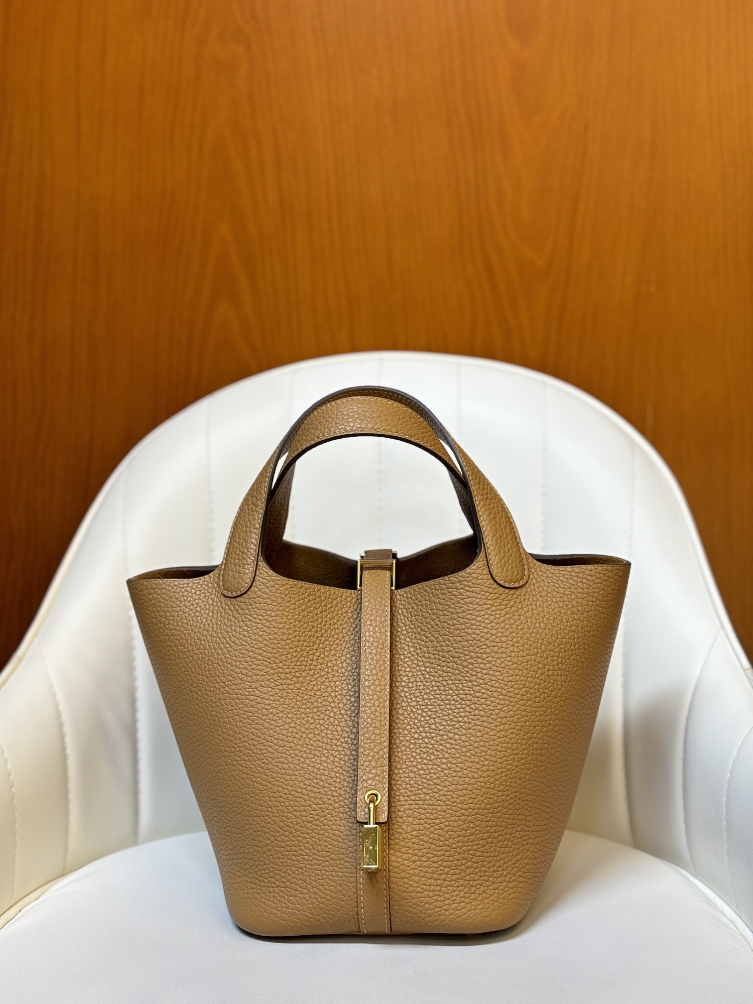 Hermès Picotin 18 TC Leather Gold Buckle (Contains multiple colors) - Image 3