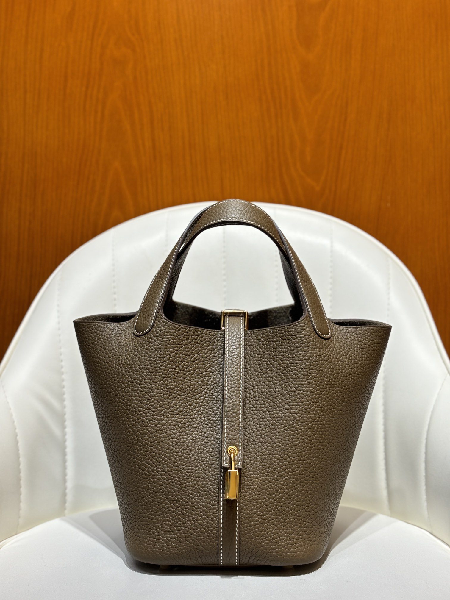 Hermès Picotin 18 TC Leather Gold Buckle (Contains multiple colors) - Image 5