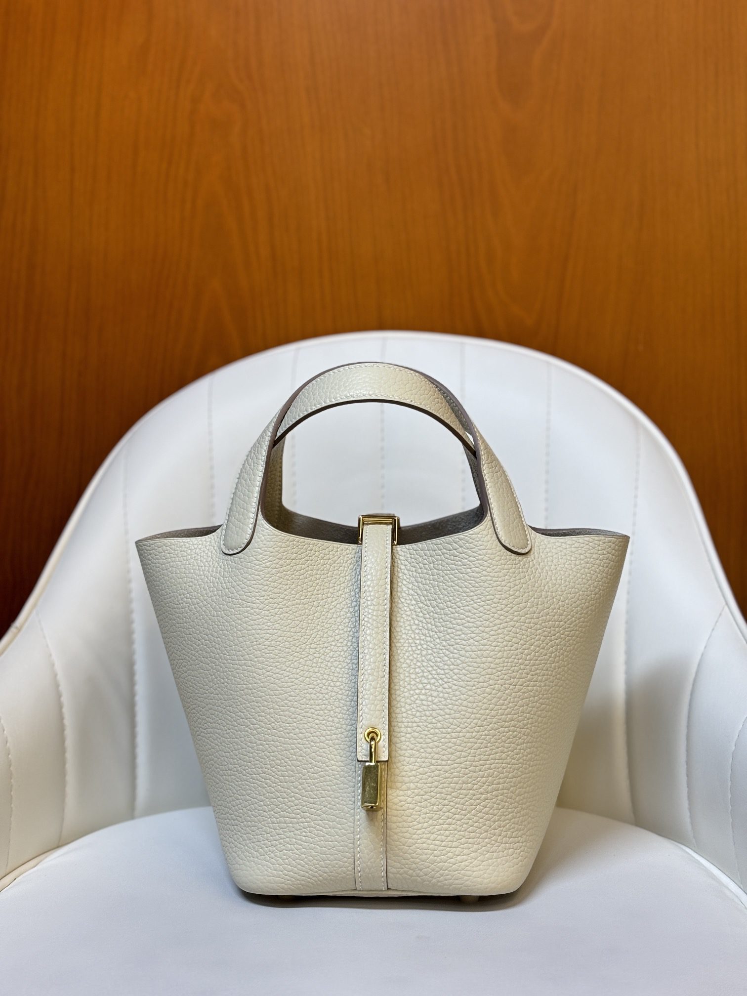Hermès Picotin 18 TC Leather Gold Buckle (Contains multiple colors) - Image 6