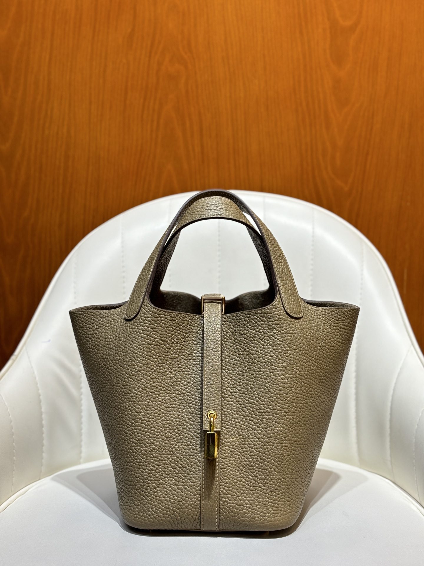Hermès Picotin 18 TC Leather Gold Buckle (Contains multiple colors) - Image 9