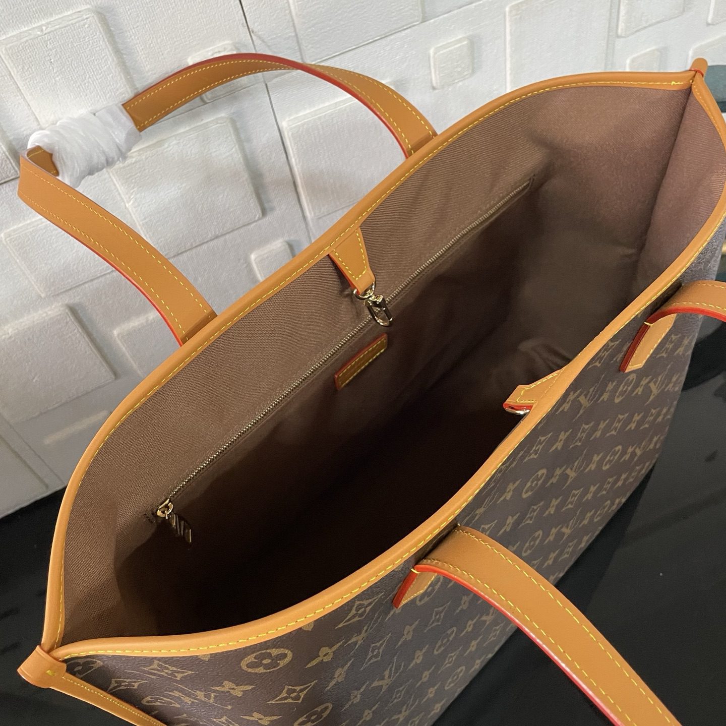 LV Walkaround Tote - Image 9