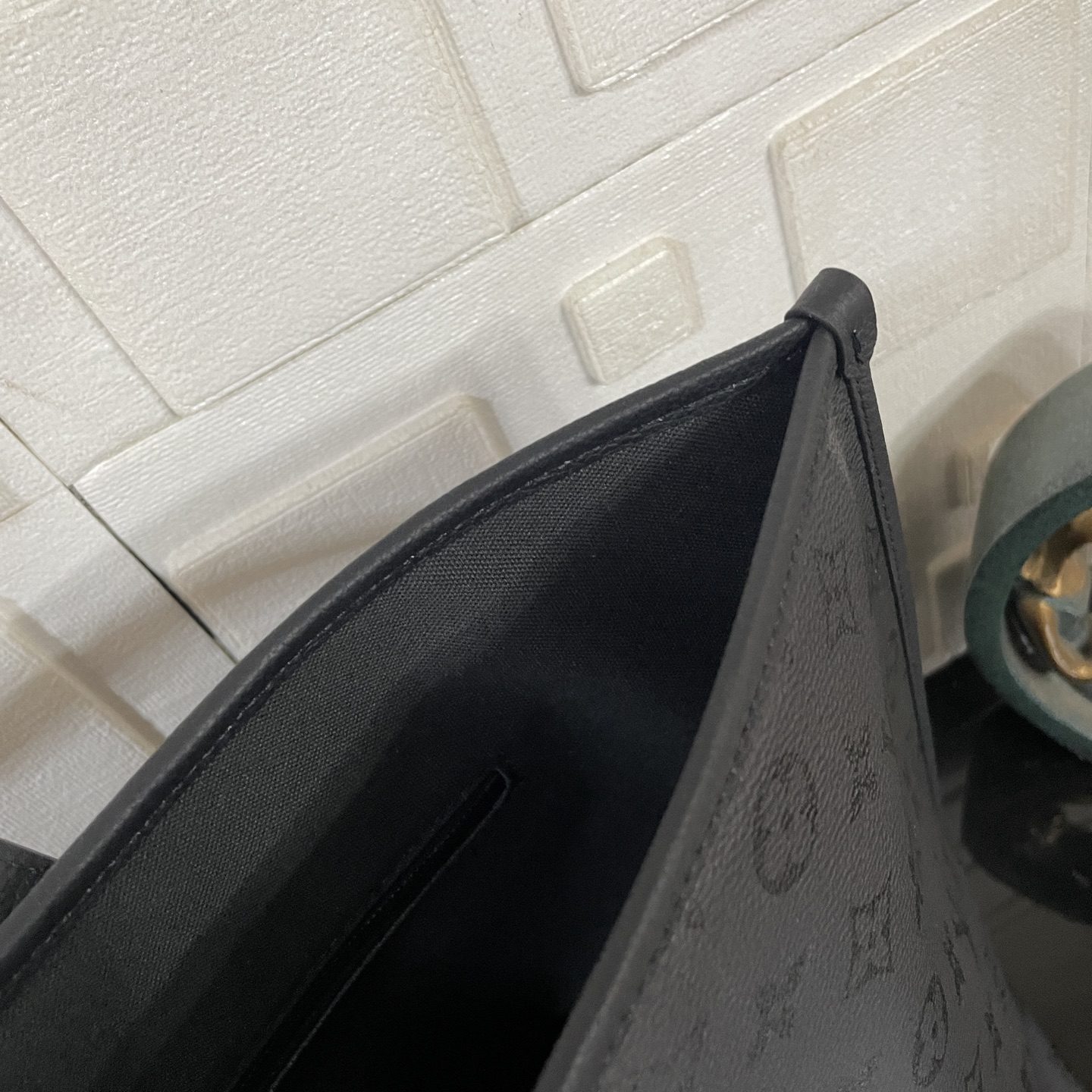 LV Walkaround Tote - Image 8