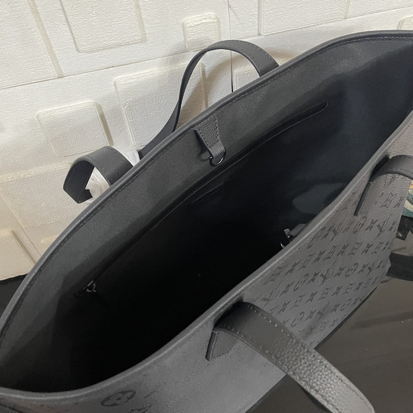 LV Walkaround Tote - Image 9