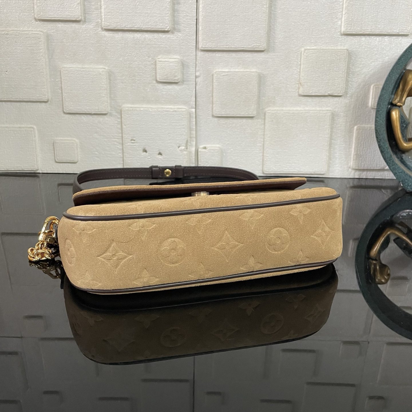 LV WALLET ON CHAIN IVY - Image 5