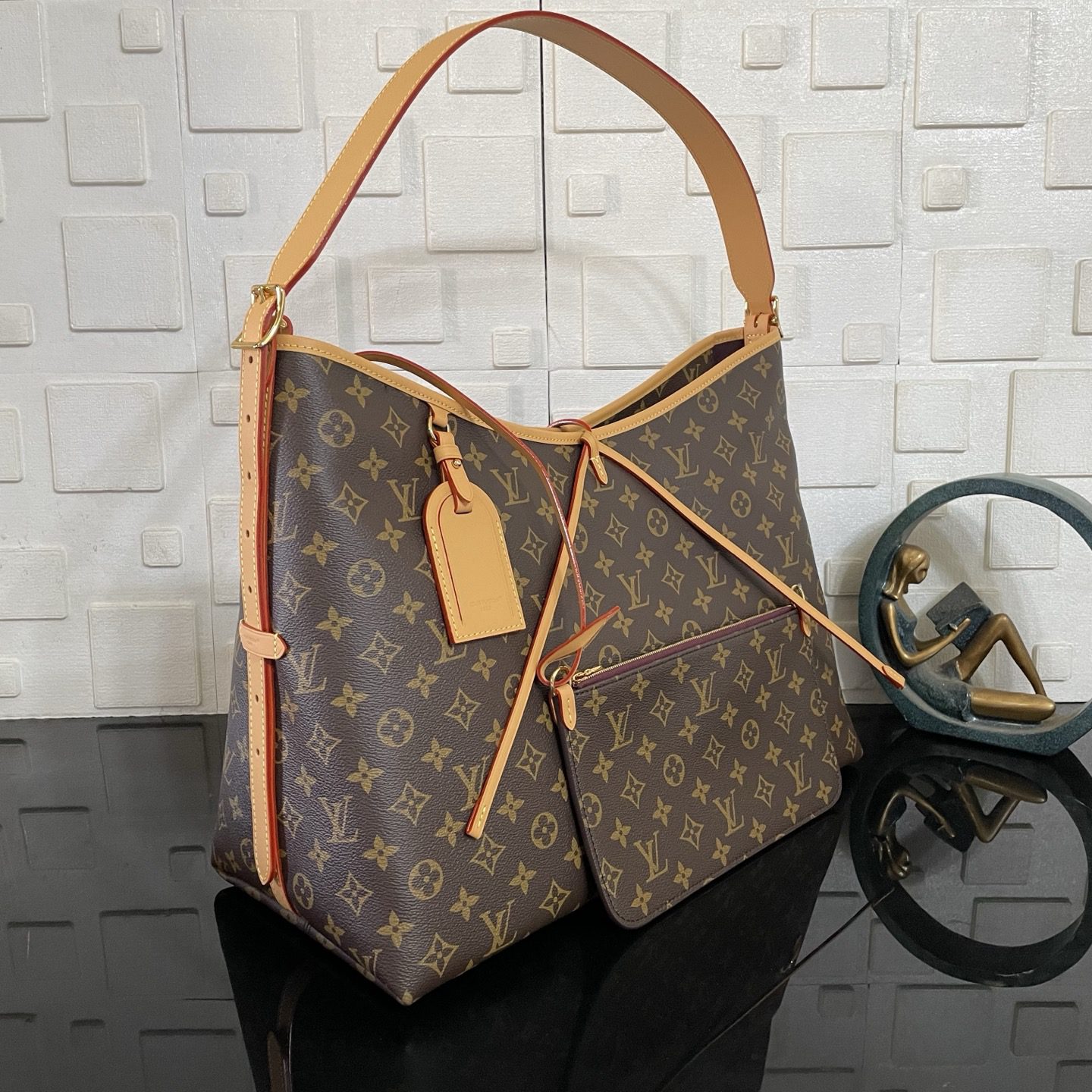 LV CarryAll Travel - Image 3