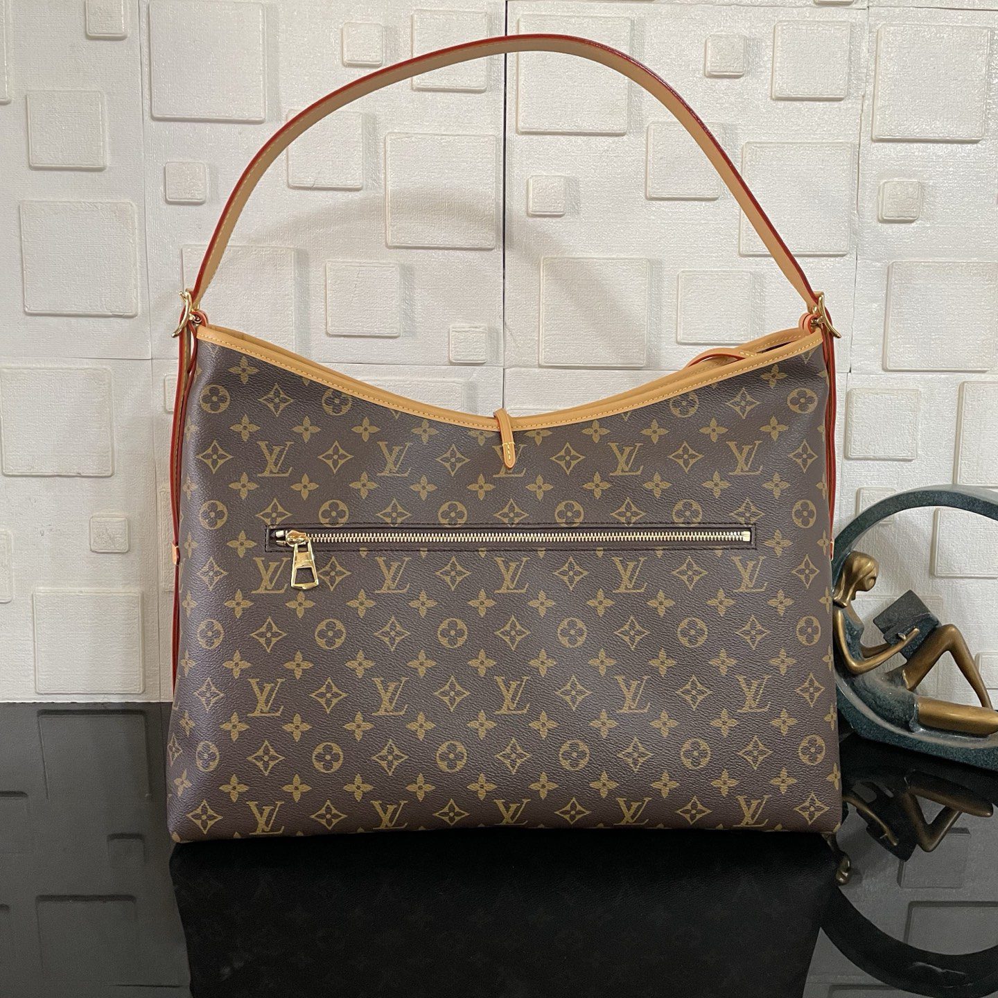 LV CarryAll Travel - Image 4