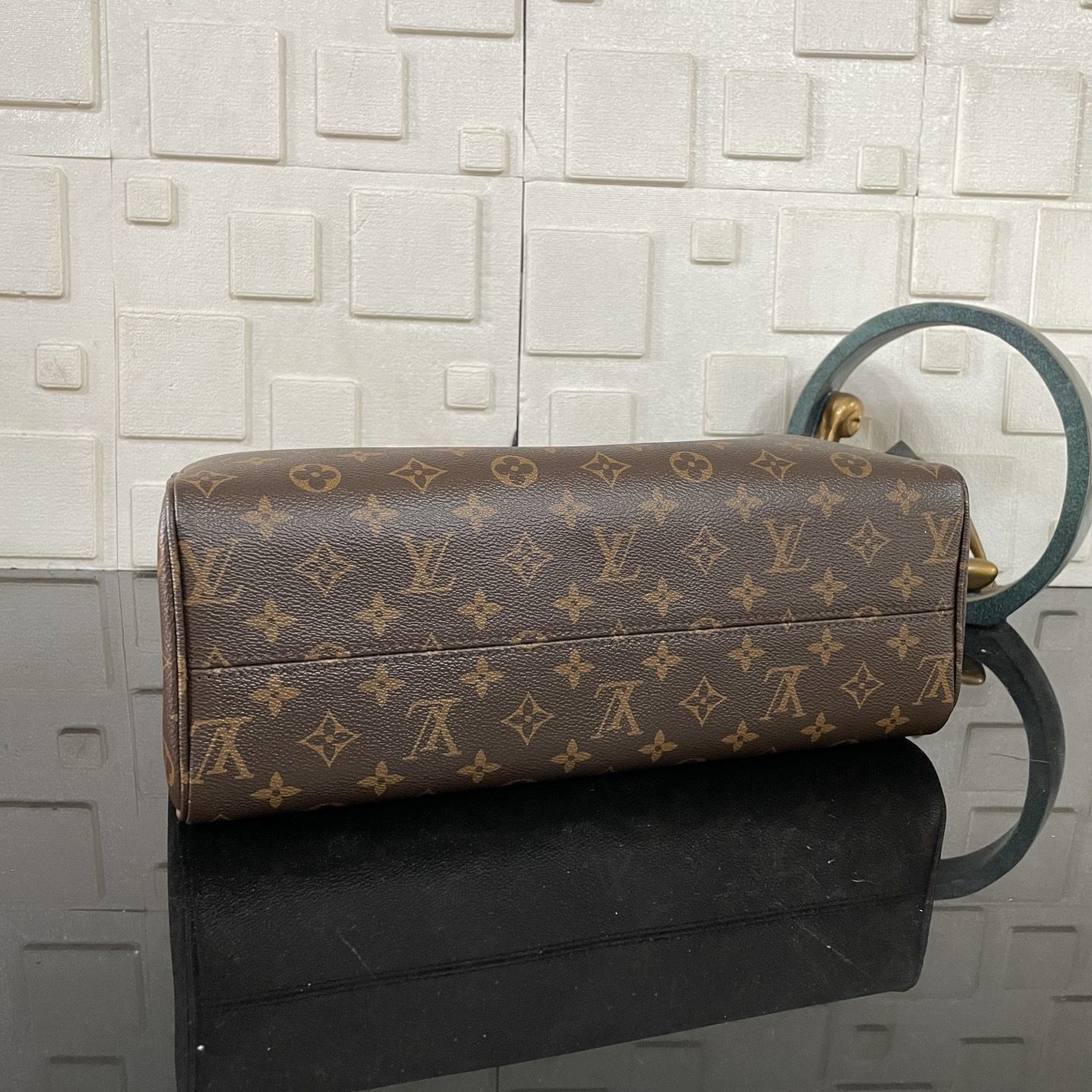 LV Othego - Image 5