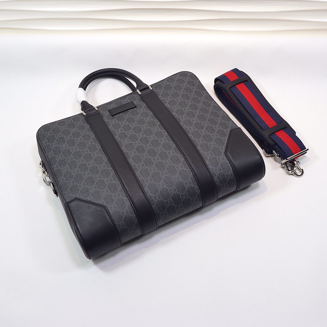 GUCCI Single shoulder crossbody clutch - Image 10